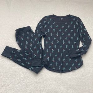 Old Navy Thermal Pajama set Large